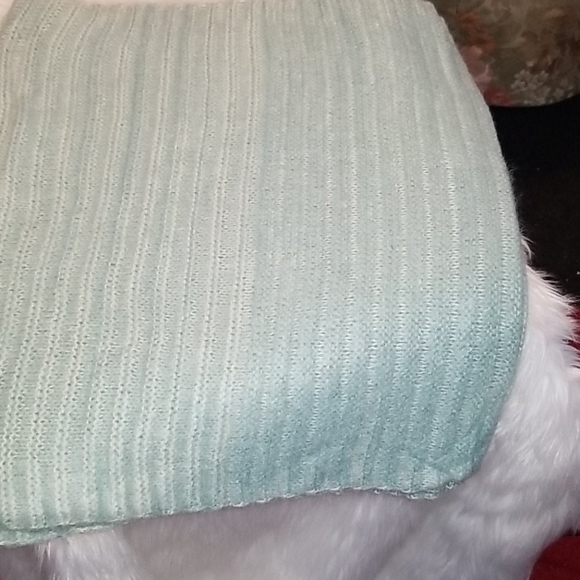 OCTOBER LOVE Bundle of "Mint Colored" Beanie-Scarf - Picture 13 of 13